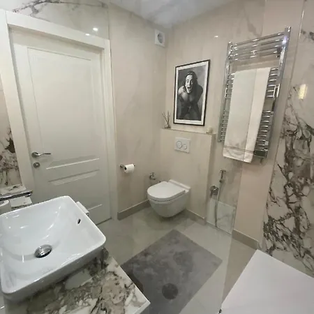 Luxury Flat, Large Sea View Terrace, Location Beaulieu-sur-Mer