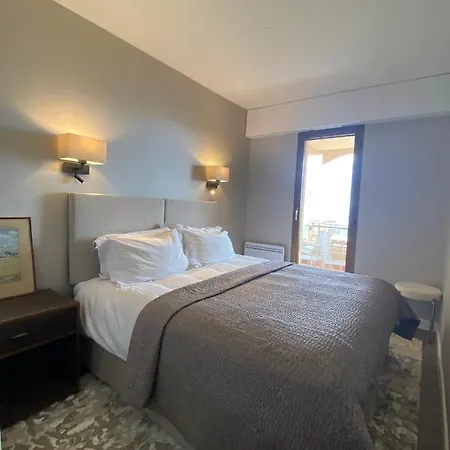 Luxury Flat, Large Sea View Terrace, Location Daire *