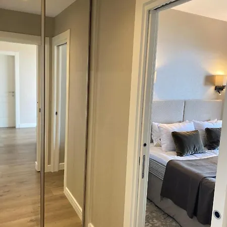 Luxury Flat, Large Sea View Terrace, Location Lejlighed *