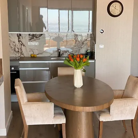 Luxury Flat, Large Sea View Terrace, Location Apartamento